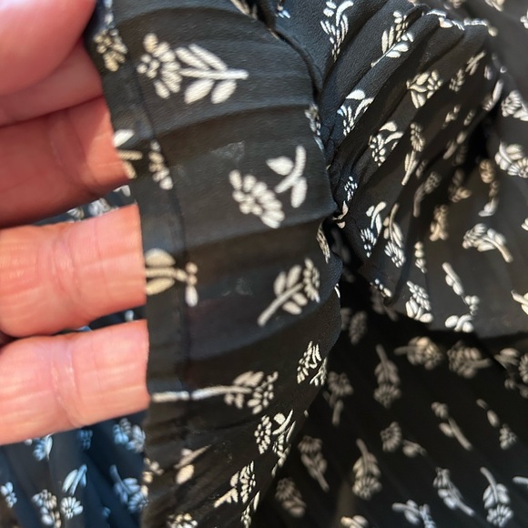 Vintage Talbots Accordian Pleated floral Maxi Skirt. elastic waist. EUC. 18. - Picture 10 of 11